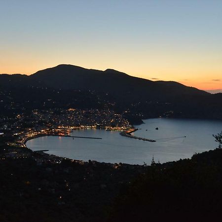 Villa Kalypso And Villa Kirki Скопелос Экстерьер фото